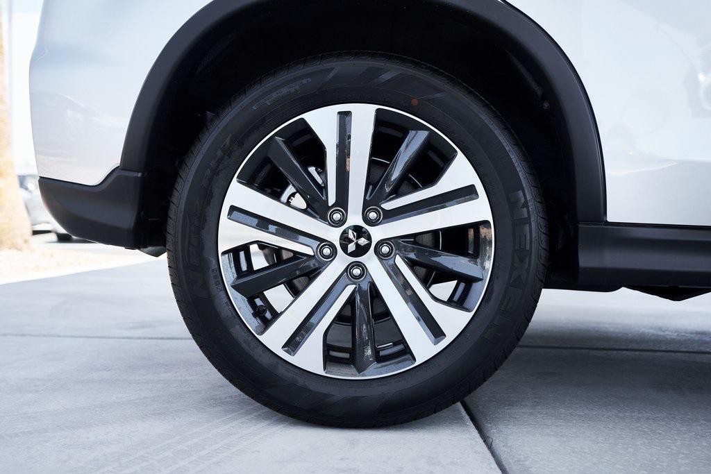 new 2025 Mitsubishi Outlander Sport car, priced at $27,705