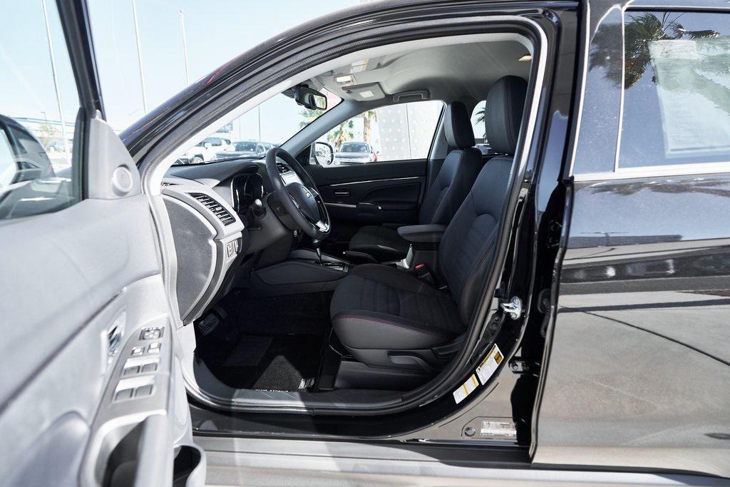 new 2025 Mitsubishi Outlander Sport car, priced at $27,853