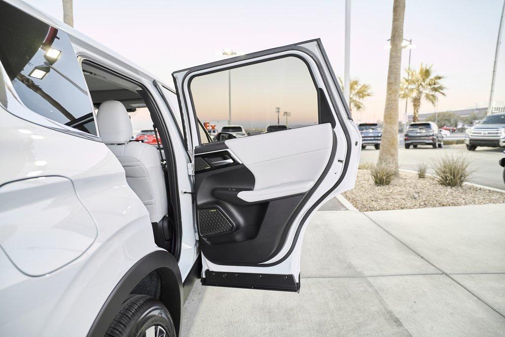 new 2026 Mitsubishi Outlander car, priced at $40,675