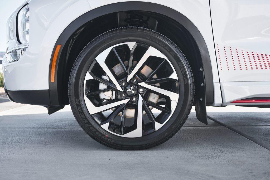 used 2024 Mitsubishi Outlander PHEV car, priced at $28,998