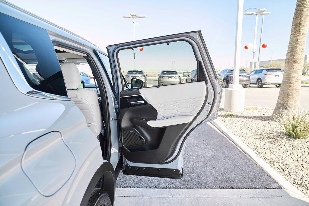 new 2026 Mitsubishi Outlander car, priced at $41,005