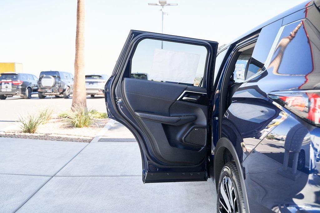 new 2025 Mitsubishi Outlander car, priced at $31,999