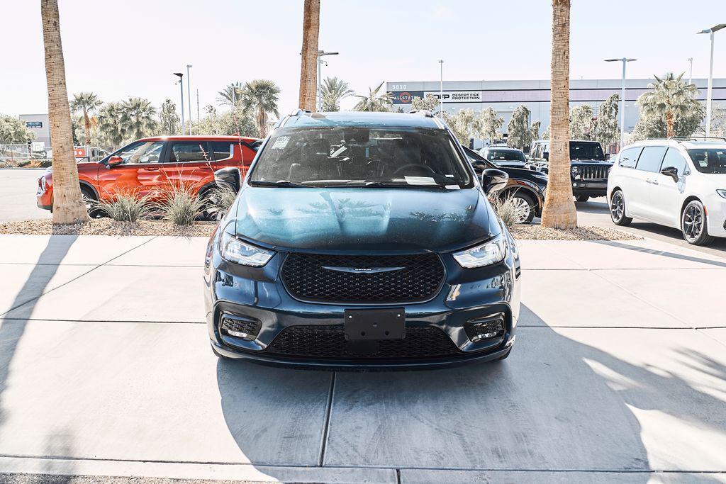 used 2025 Chrysler Pacifica car, priced at $32,909