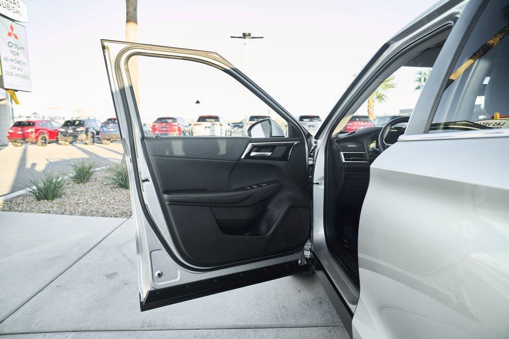 used 2024 Mitsubishi Outlander car, priced at $20,018
