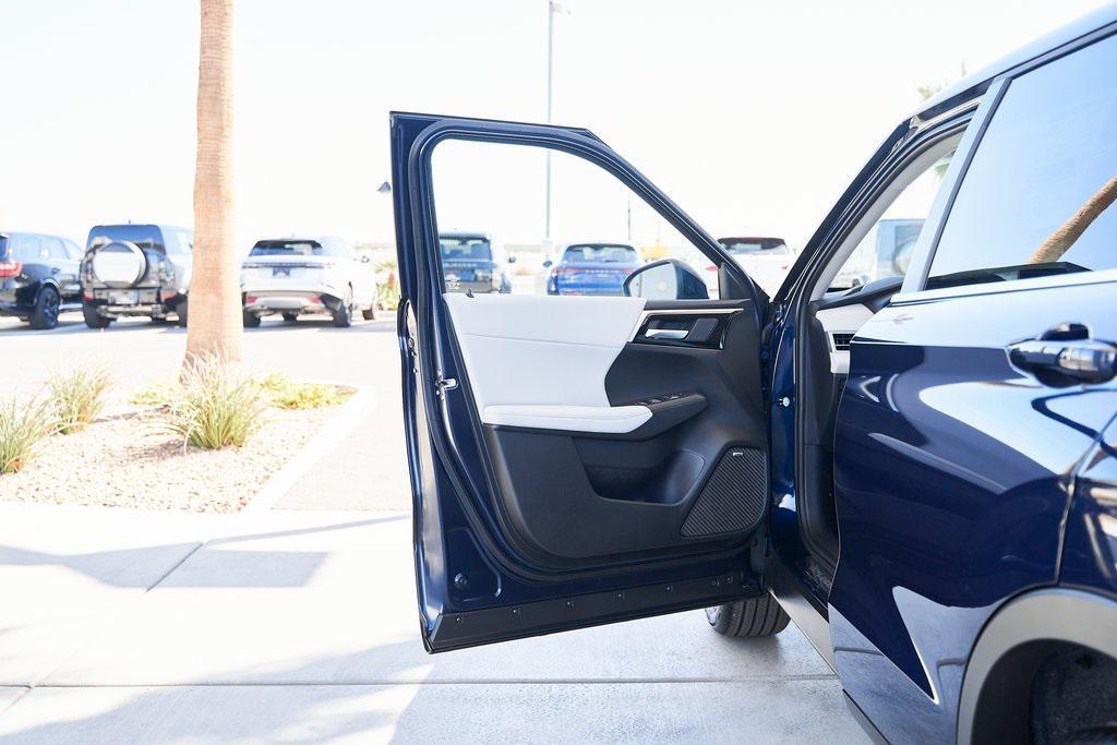 new 2025 Mitsubishi Outlander car, priced at $31,999