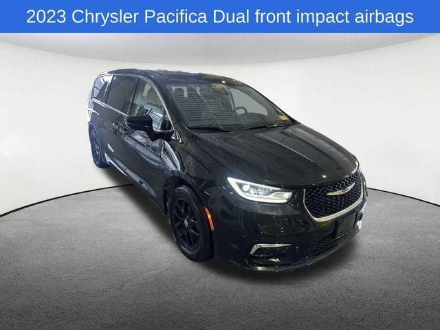 used 2023 Chrysler Pacifica car, priced at $23,171
