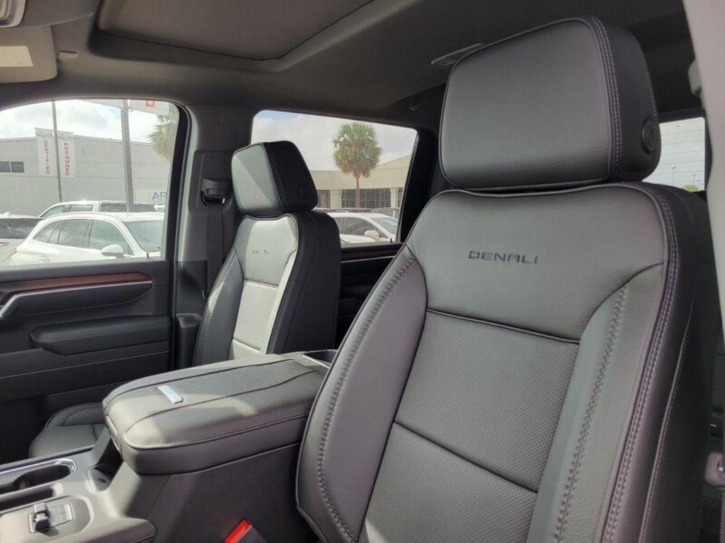 new 2026 GMC Sierra 2500 car, priced at $83,685