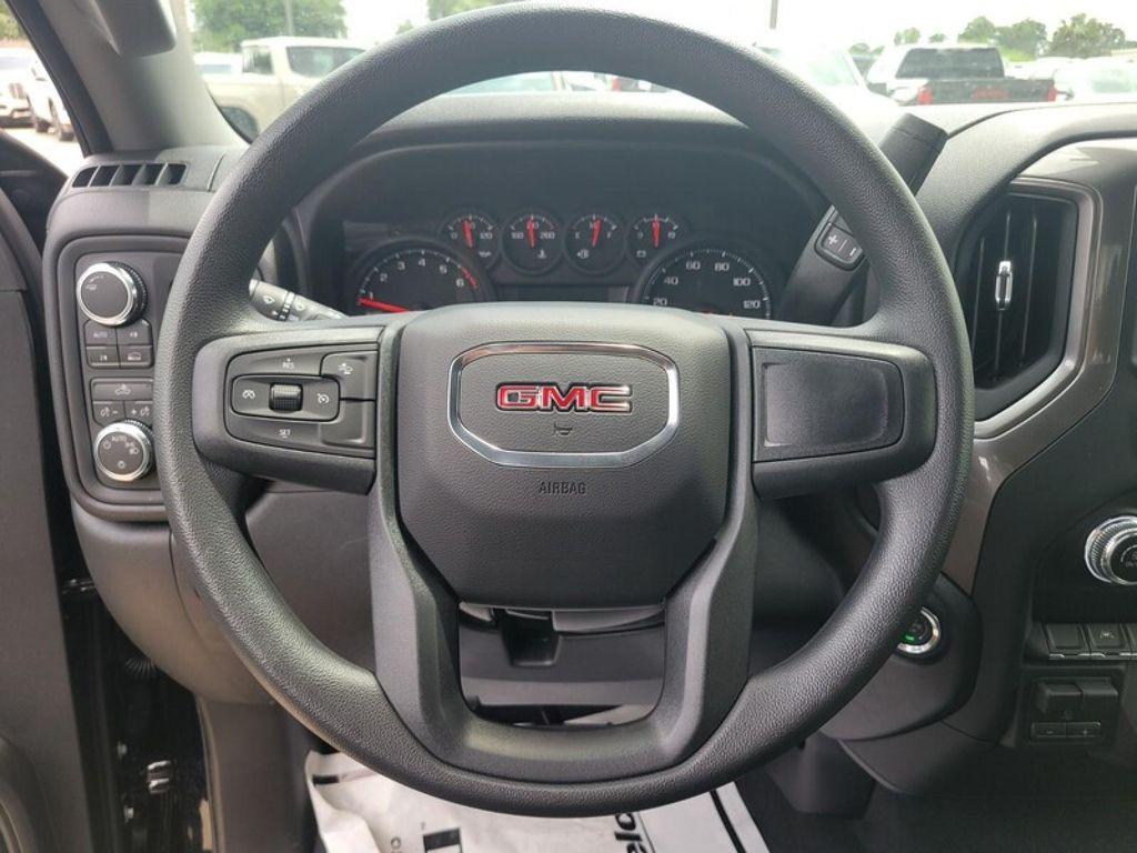 new 2026 GMC Sierra 1500 car, priced at $47,405