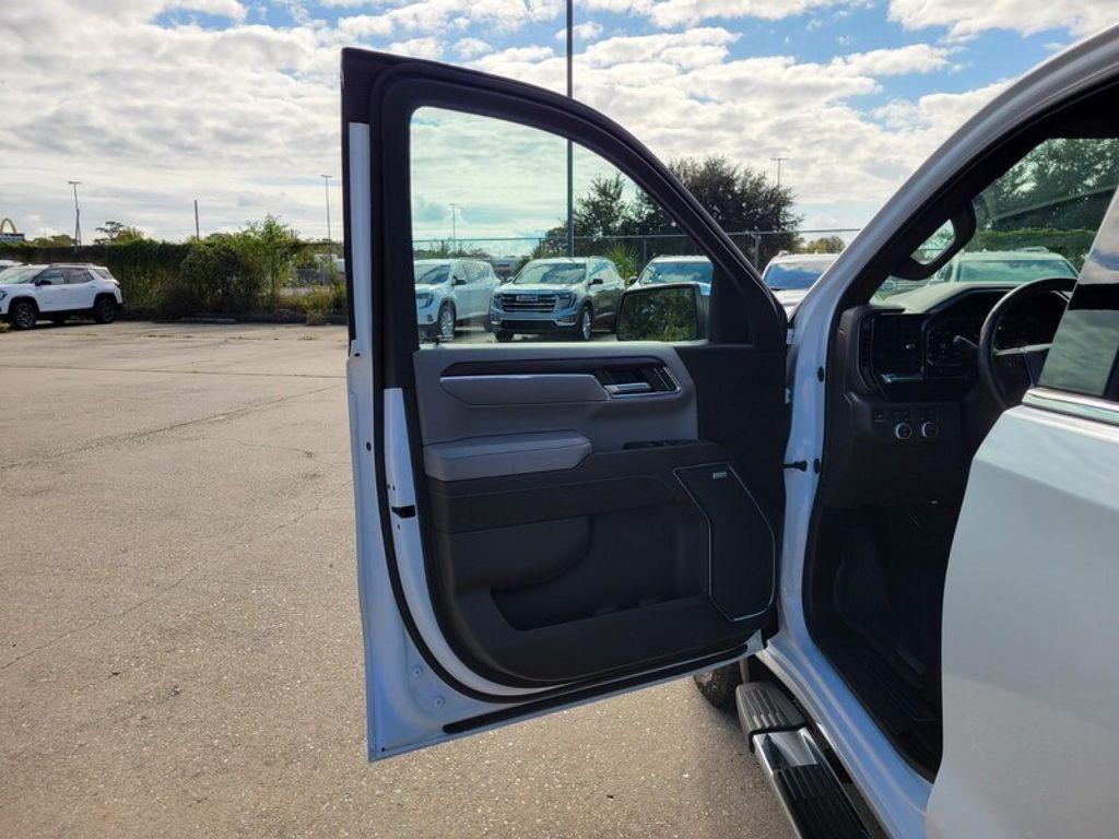 used 2022 GMC Sierra 1500 car, priced at $46,576