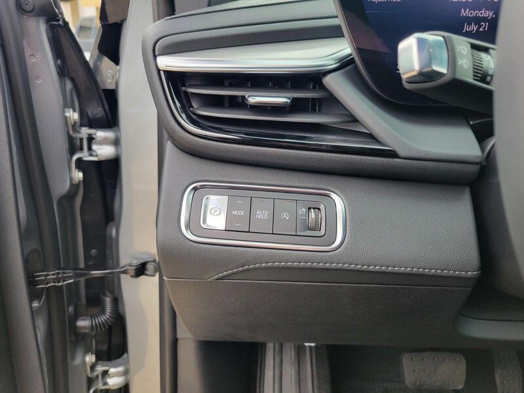 new 2025 Buick Enclave car, priced at $56,874