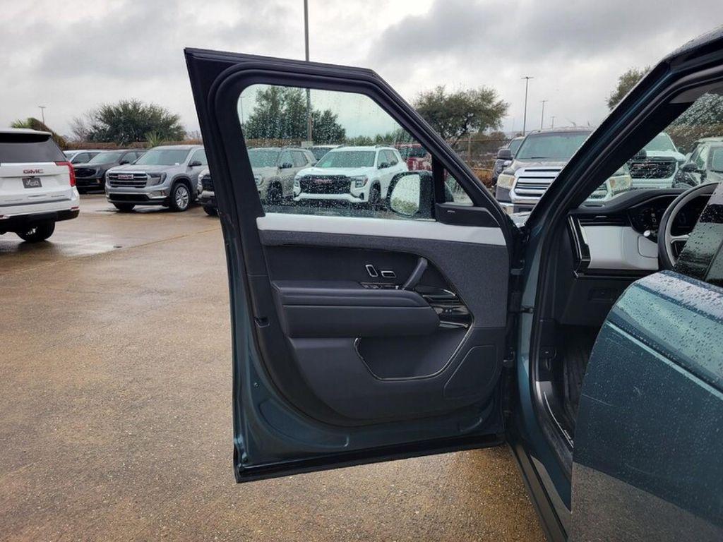 used 2025 Land Rover Range Rover Sport car, priced at $85,900