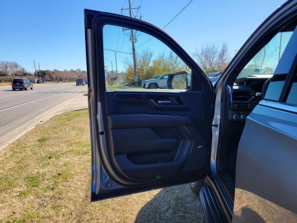 new 2026 GMC Yukon XL car, priced at $76,605