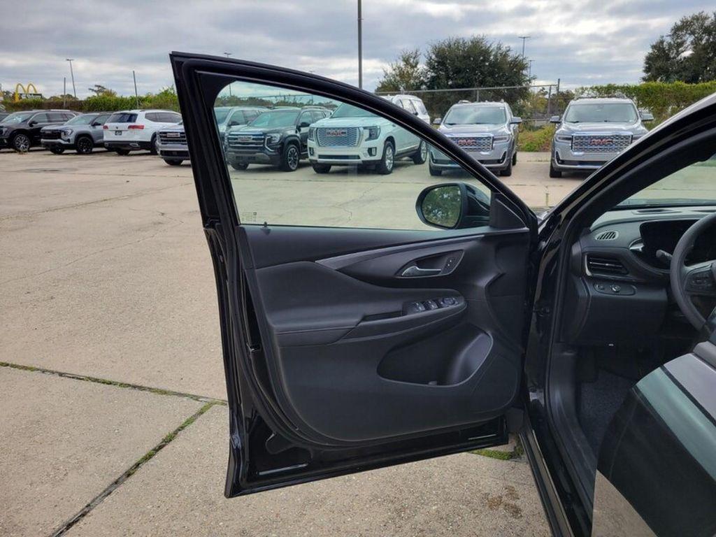 new 2026 Buick Envista car, priced at $26,530