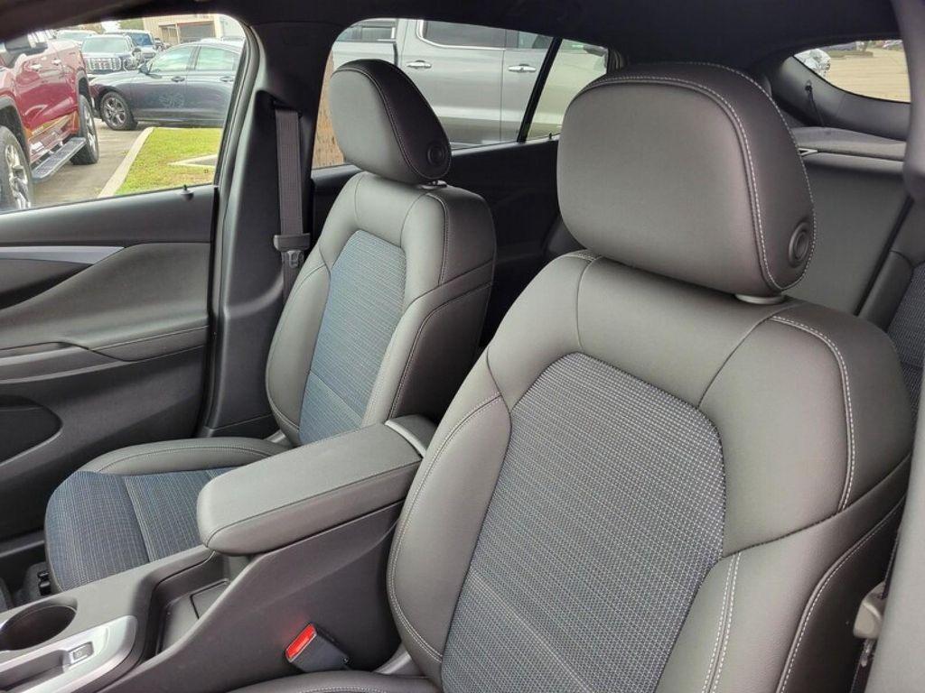 new 2026 Buick Envista car, priced at $26,530