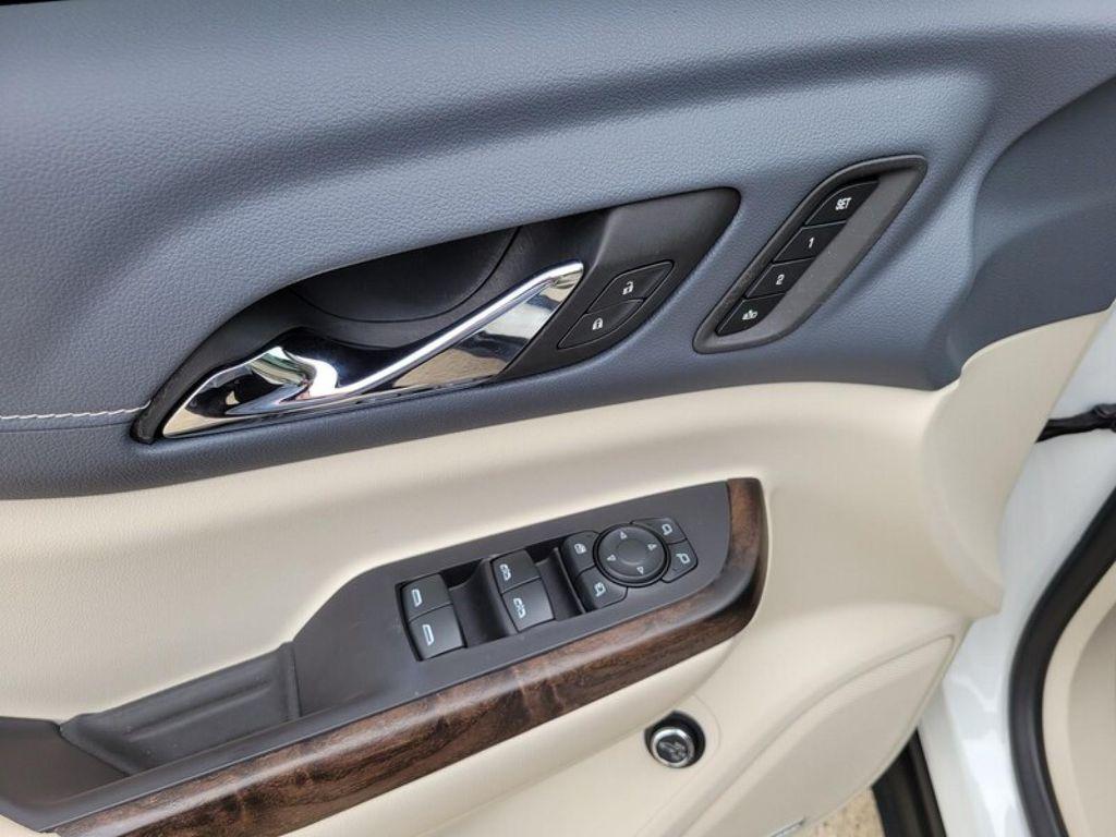 used 2022 GMC Acadia car, priced at $31,400