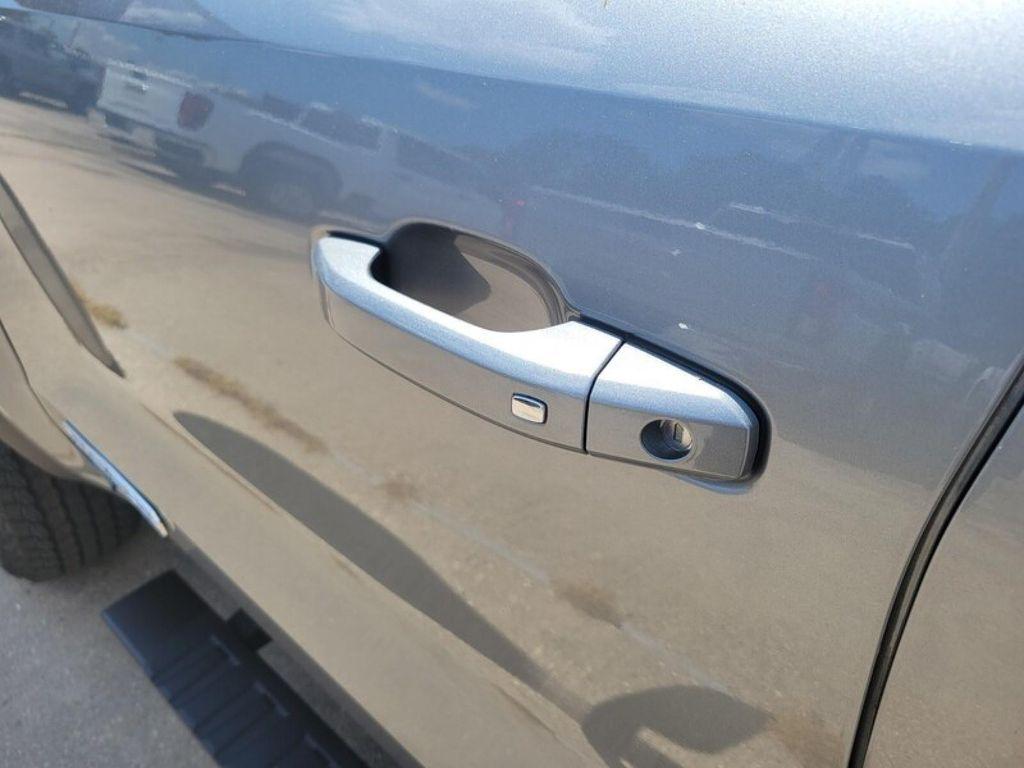 new 2026 GMC Canyon car, priced at $43,345