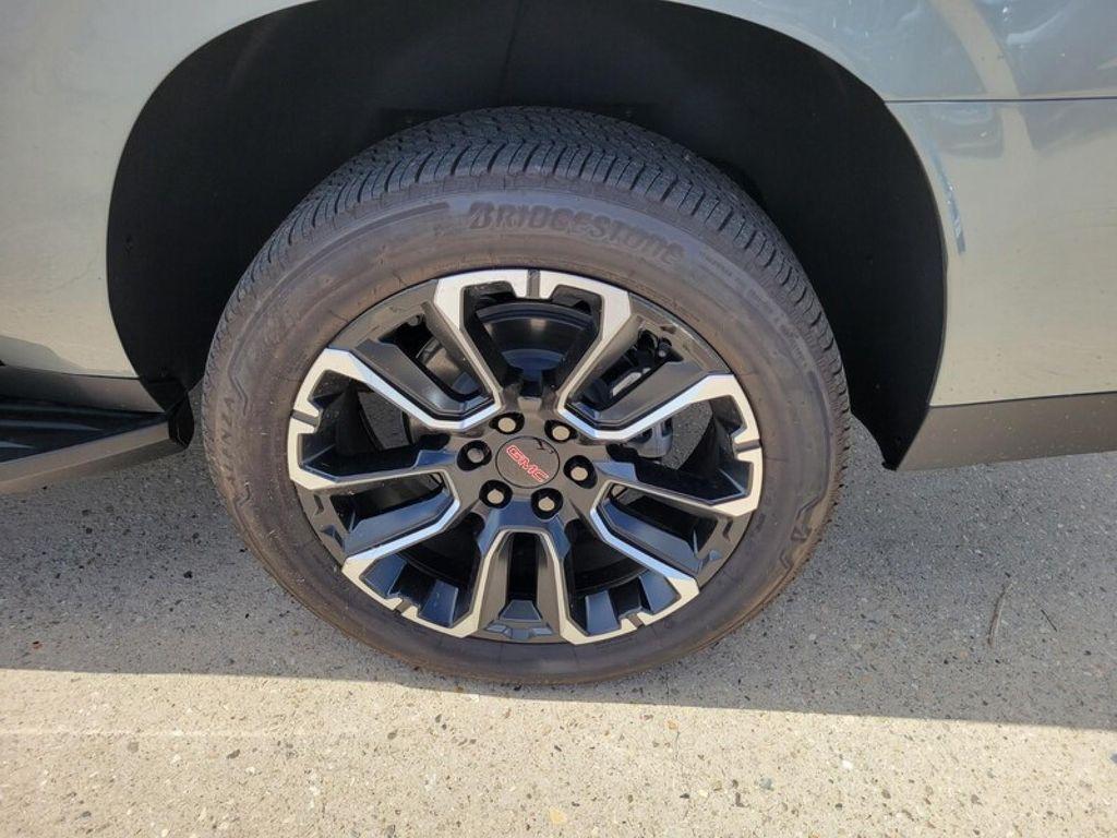 new 2026 GMC Yukon XL car, priced at $76,105