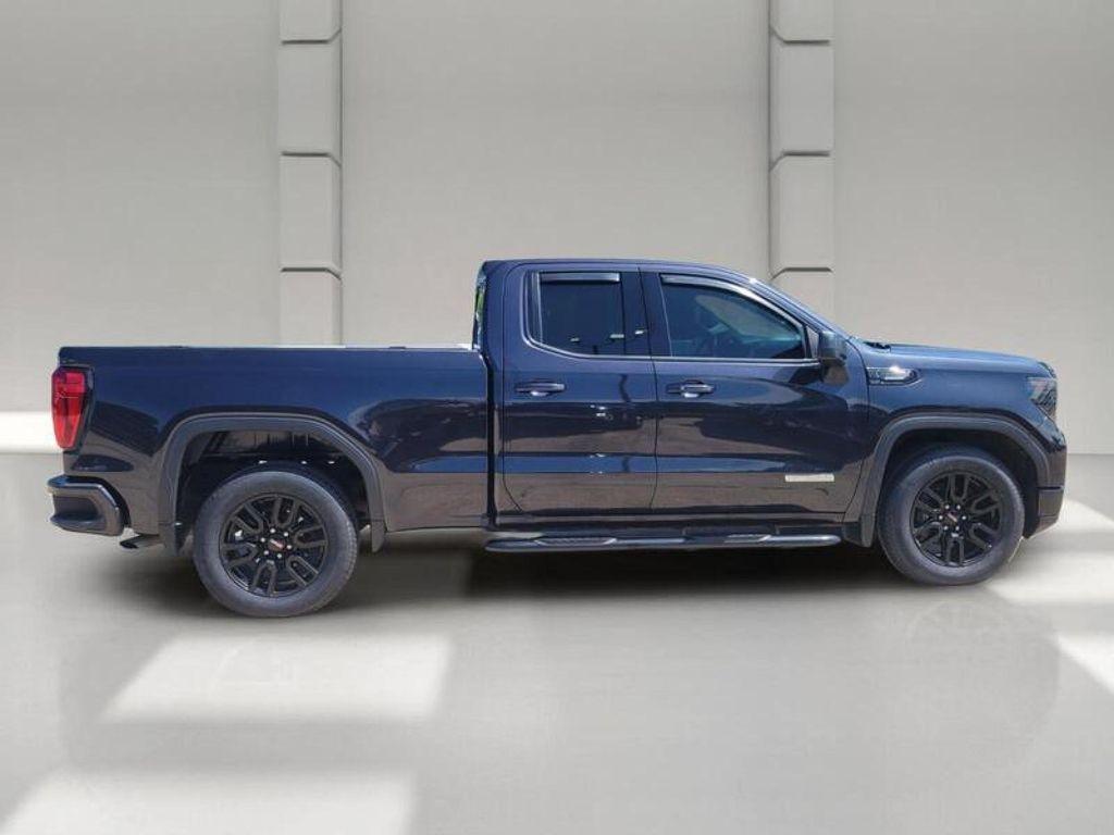 used 2023 GMC Sierra 1500 car, priced at $34,900