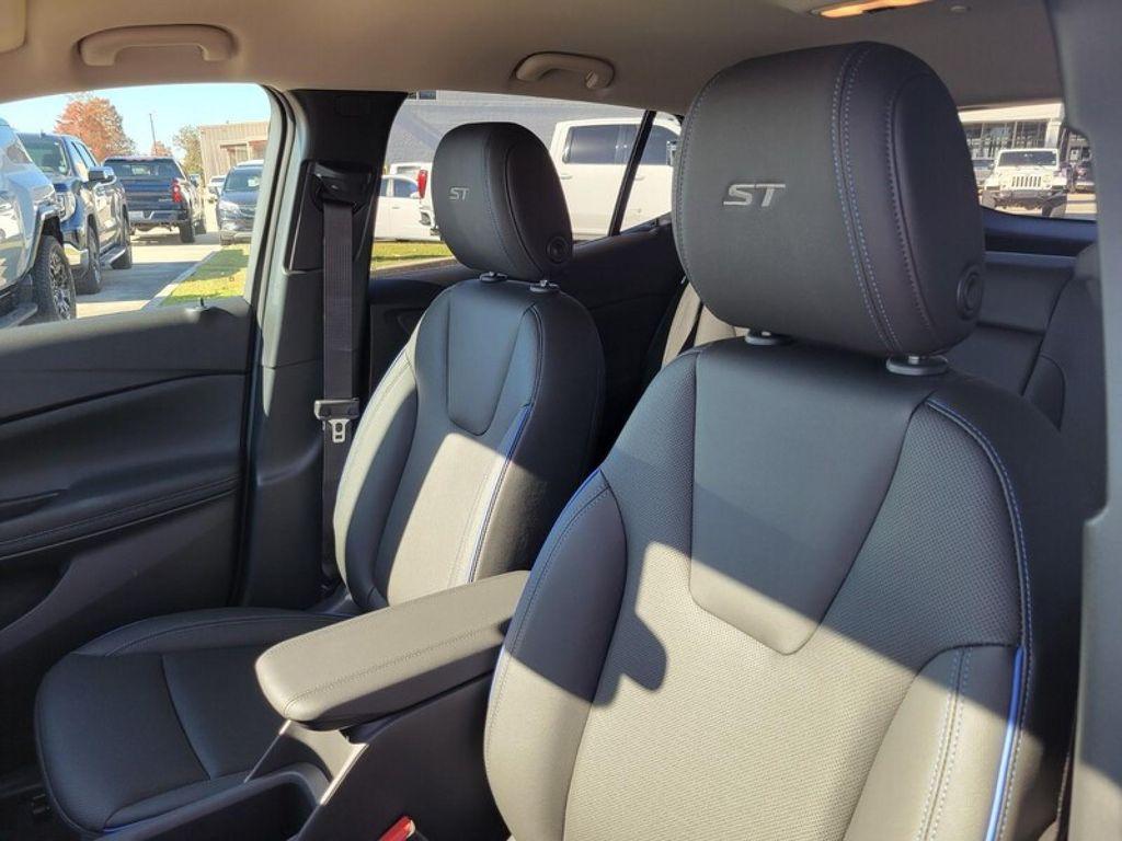 new 2026 Buick Encore GX car, priced at $27,945