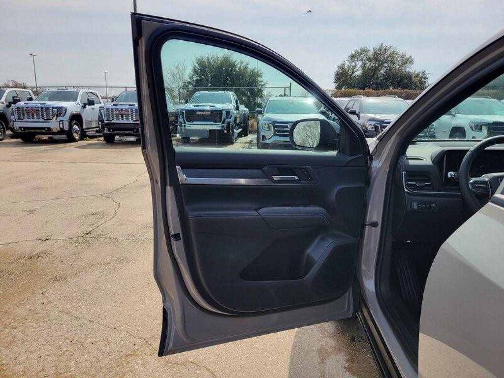 new 2026 GMC Terrain car, priced at $31,980