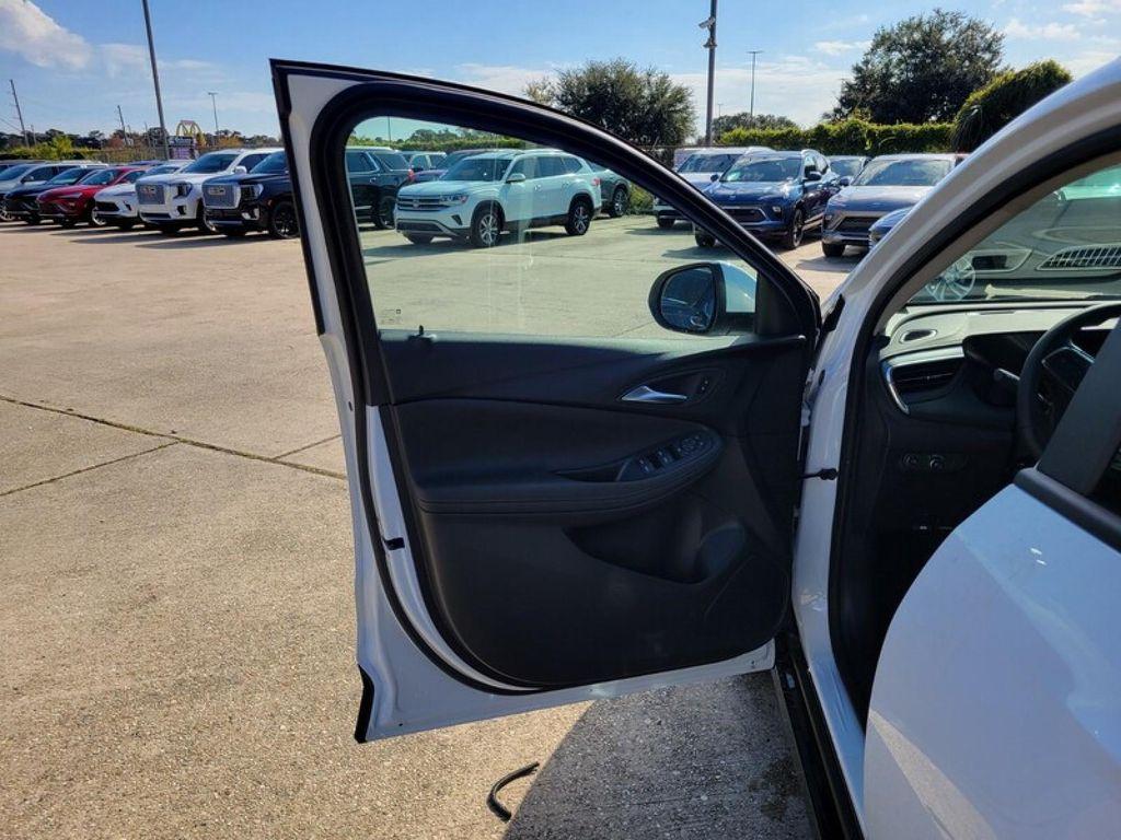 new 2026 Buick Encore GX car, priced at $27,185