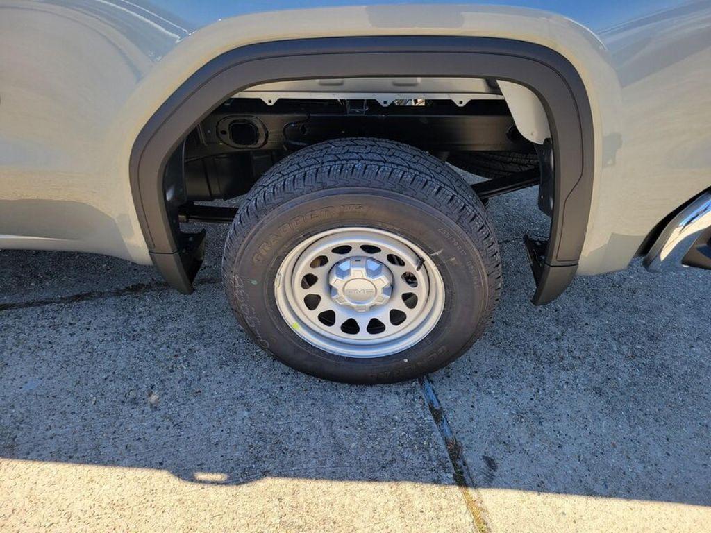 new 2026 GMC Sierra 1500 car, priced at $33,055