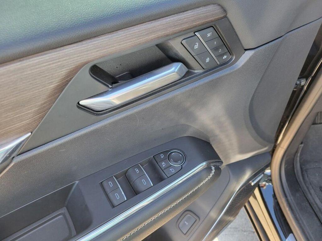 used 2024 GMC Acadia car, priced at $43,800