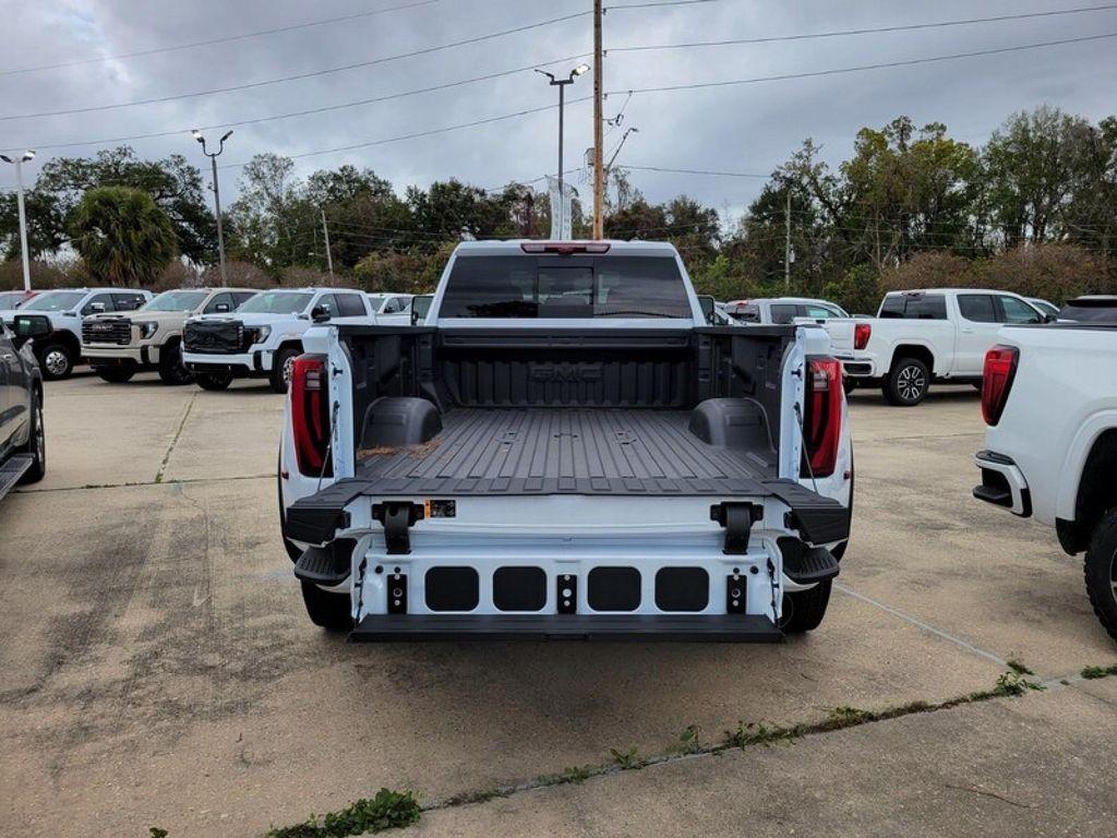 new 2026 GMC Sierra 3500 car, priced at $86,265