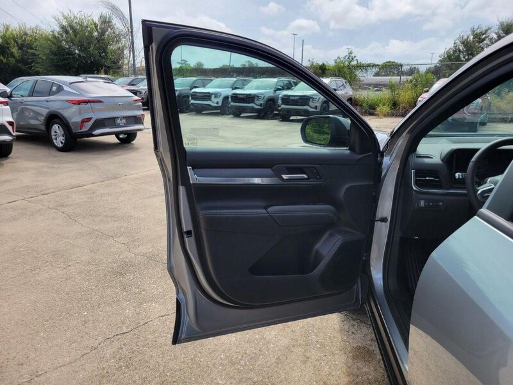 new 2026 GMC Terrain car, priced at $32,090