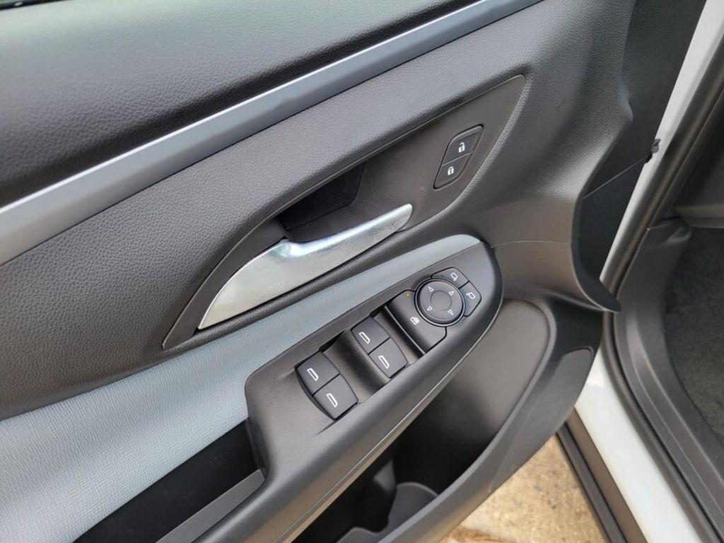 new 2026 Buick Envista car, priced at $25,995