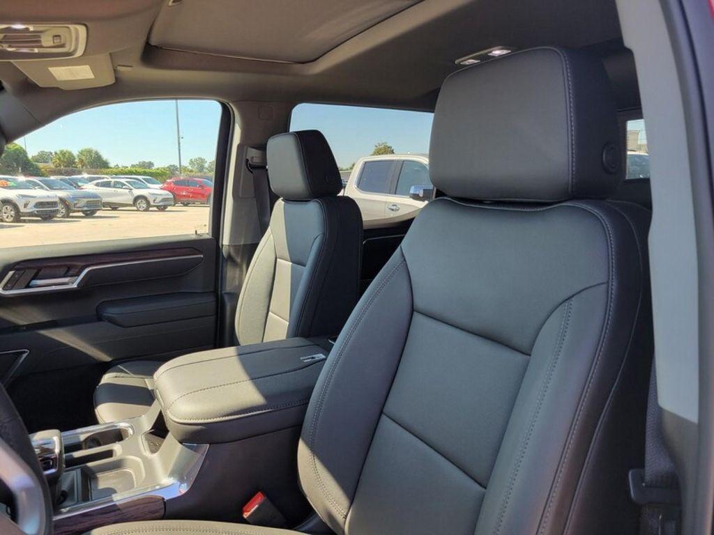 new 2026 GMC Sierra 1500 car, priced at $55,015