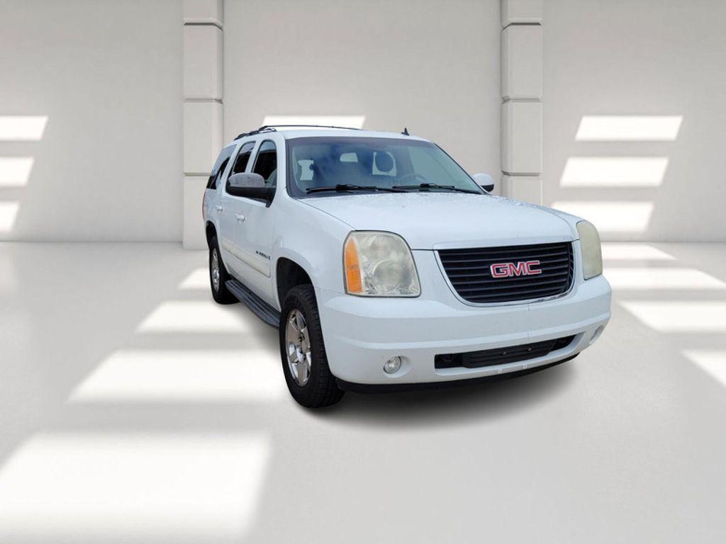 used 2009 GMC Yukon car, priced at $6,000