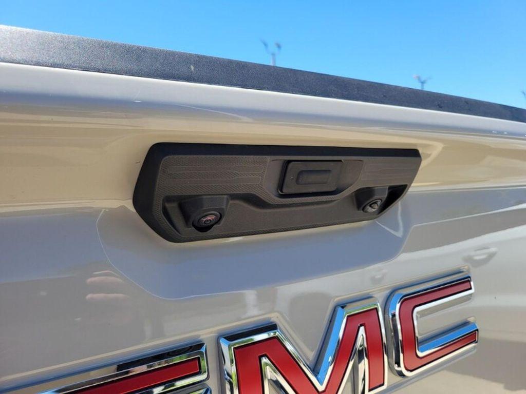new 2026 GMC Sierra 1500 car, priced at $41,025