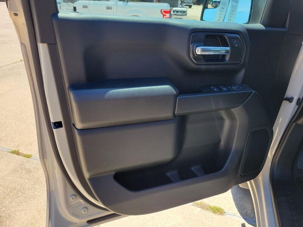 new 2026 GMC Sierra 1500 car, priced at $41,025