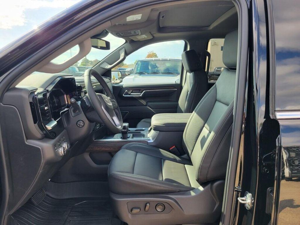 new 2026 GMC Sierra 1500 car, priced at $58,880