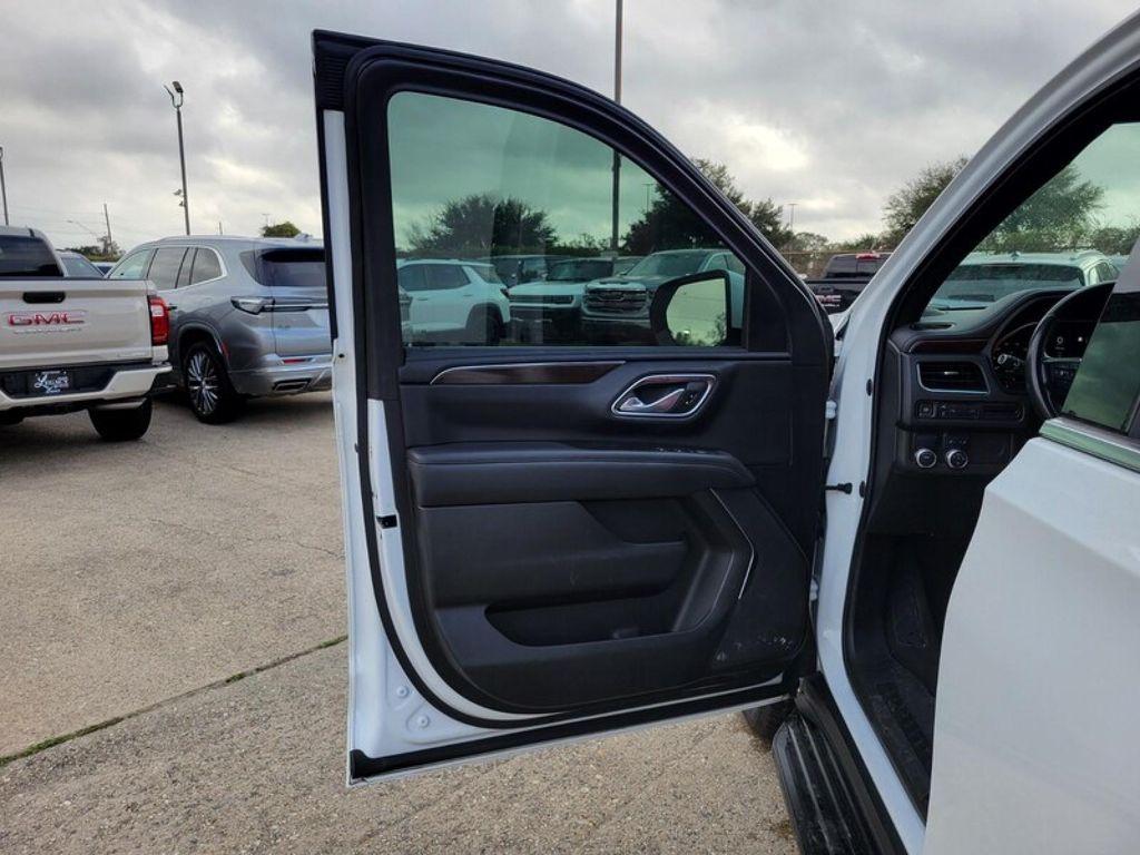 used 2022 GMC Yukon car, priced at $39,400