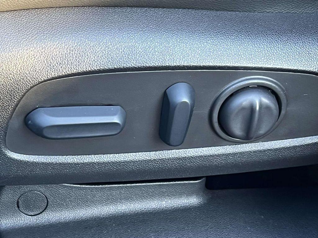 used 2023 Chevrolet Equinox car, priced at $20,997