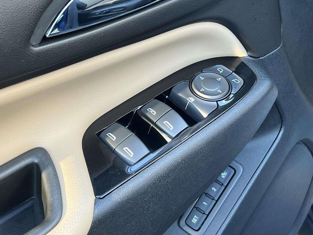 used 2023 Chevrolet Equinox car, priced at $20,997