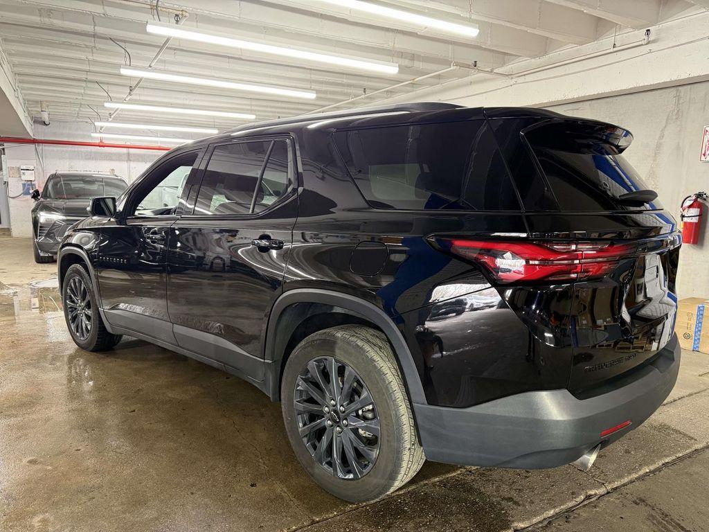used 2023 Chevrolet Traverse car, priced at $33,999