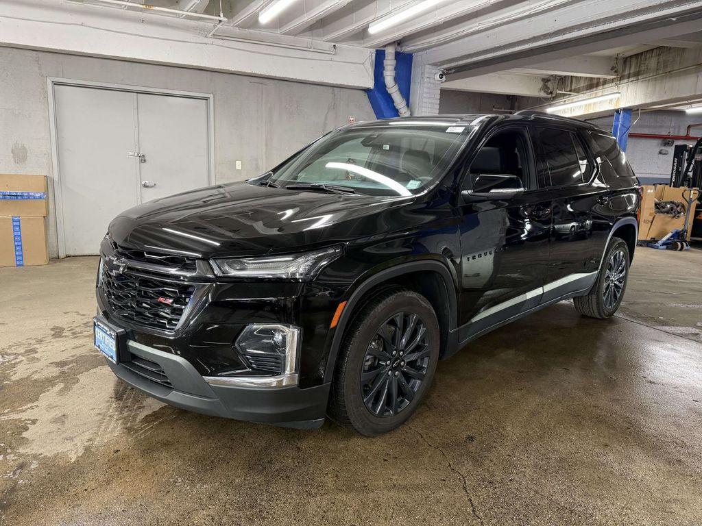 used 2023 Chevrolet Traverse car, priced at $33,999