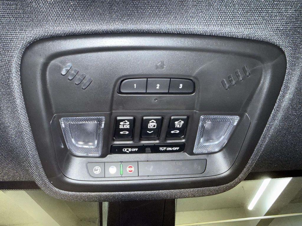 used 2023 Chevrolet Traverse car, priced at $33,999