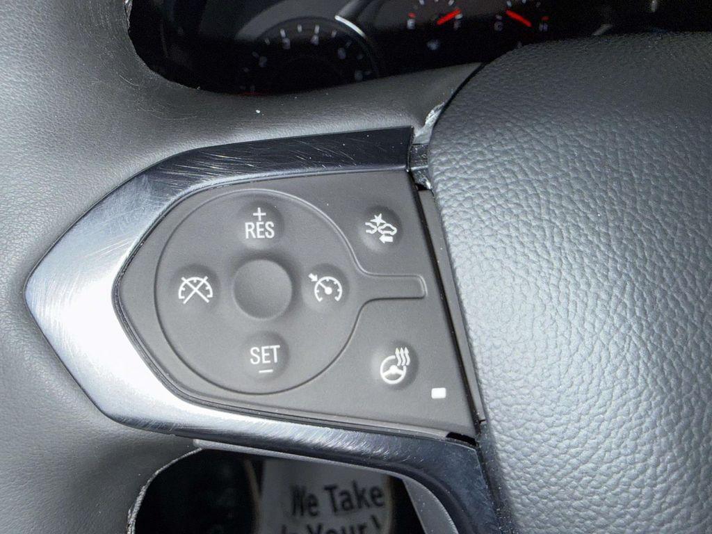 used 2023 Chevrolet Traverse car, priced at $33,999