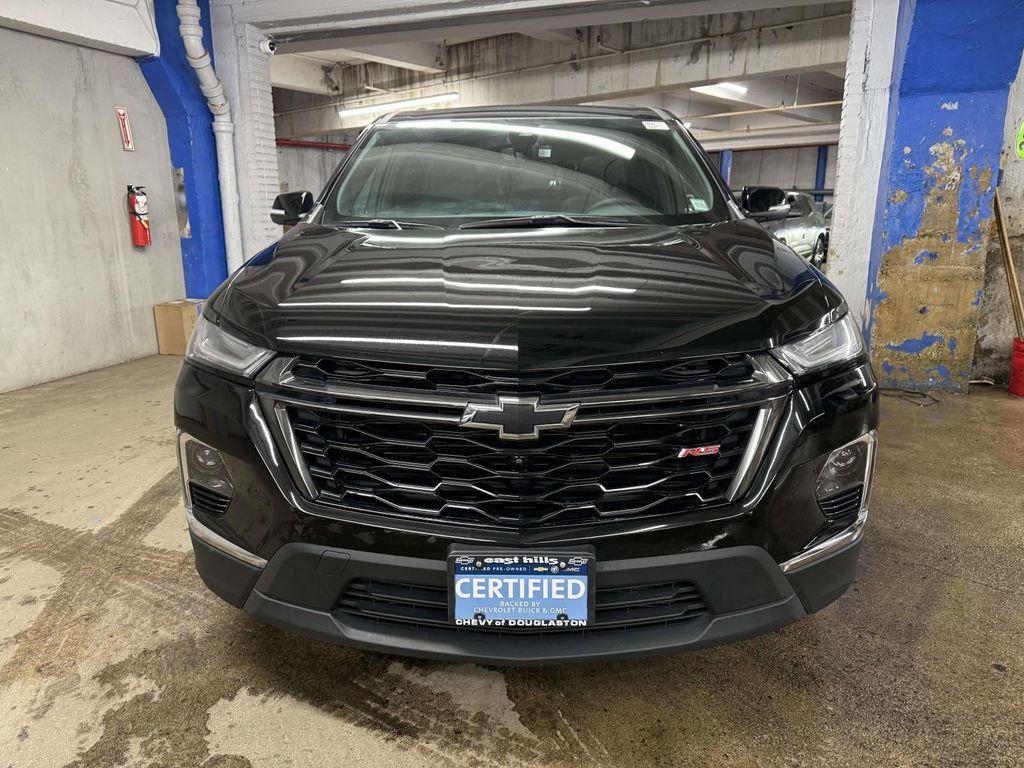 used 2023 Chevrolet Traverse car, priced at $33,999