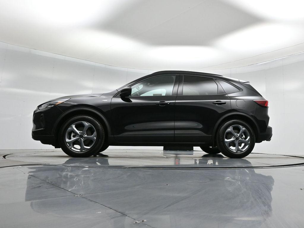 used 2025 Ford Escape car, priced at $25,660