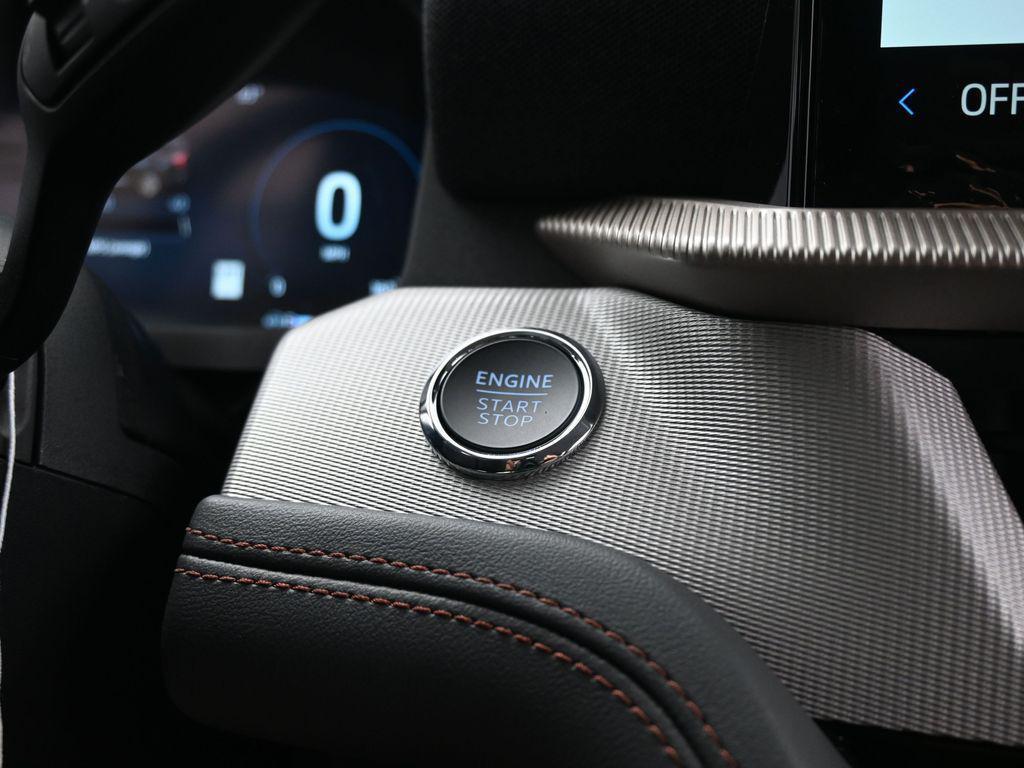 new 2025 Ford Explorer car, priced at $39,120