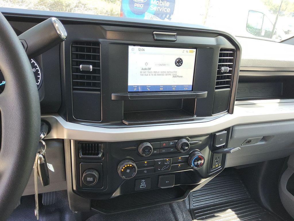 new 2025 Ford F-450 car, priced at $62,911