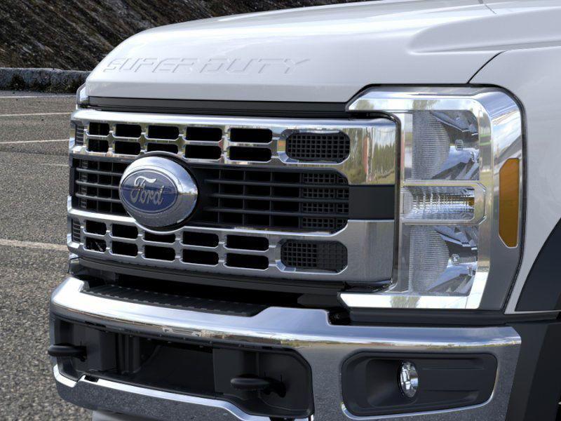 new 2025 Ford F-450 car, priced at $69,911