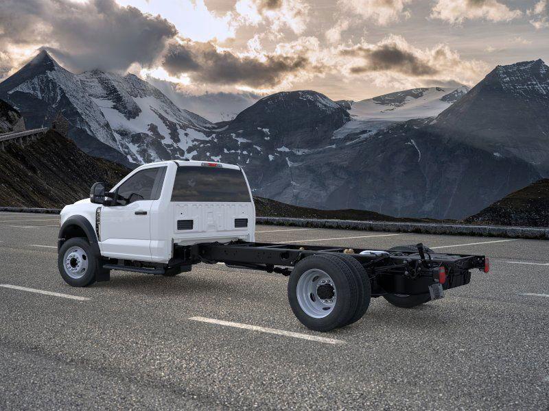 new 2025 Ford F-450 car, priced at $69,911