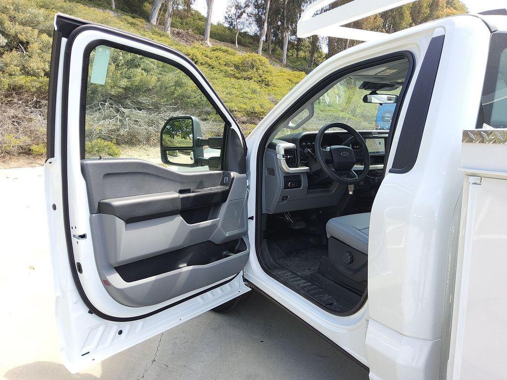 new 2025 Ford F-350 car, priced at $63,019