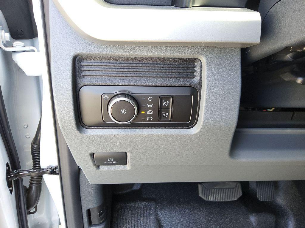 new 2025 Ford F-350 car, priced at $63,019